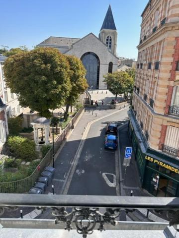 Appartements Sympas Et Confortables Proche De Paris Nanterre Exterior photo
