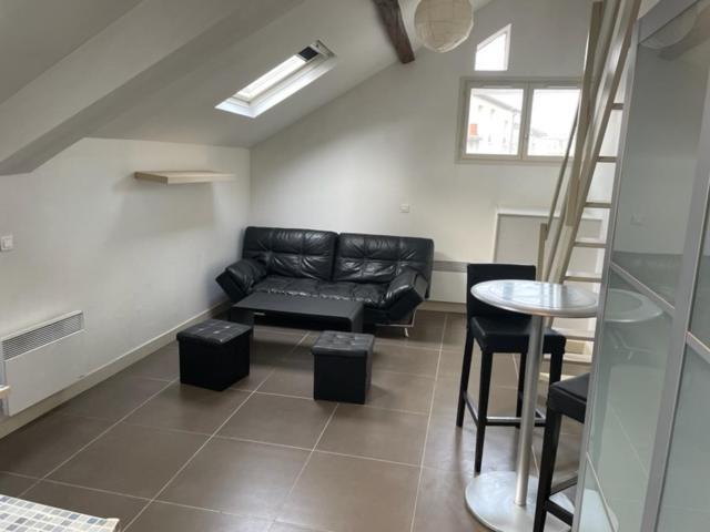 Appartements Sympas Et Confortables Proche De Paris Nanterre Exterior photo